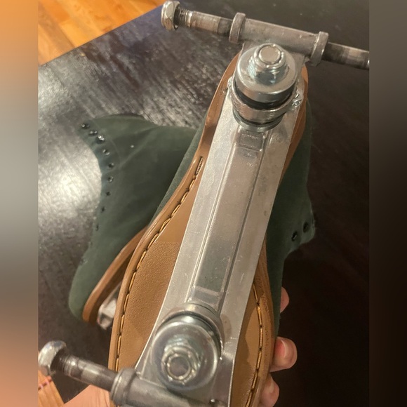 Emerald Moonlights - Picture 4 of 6